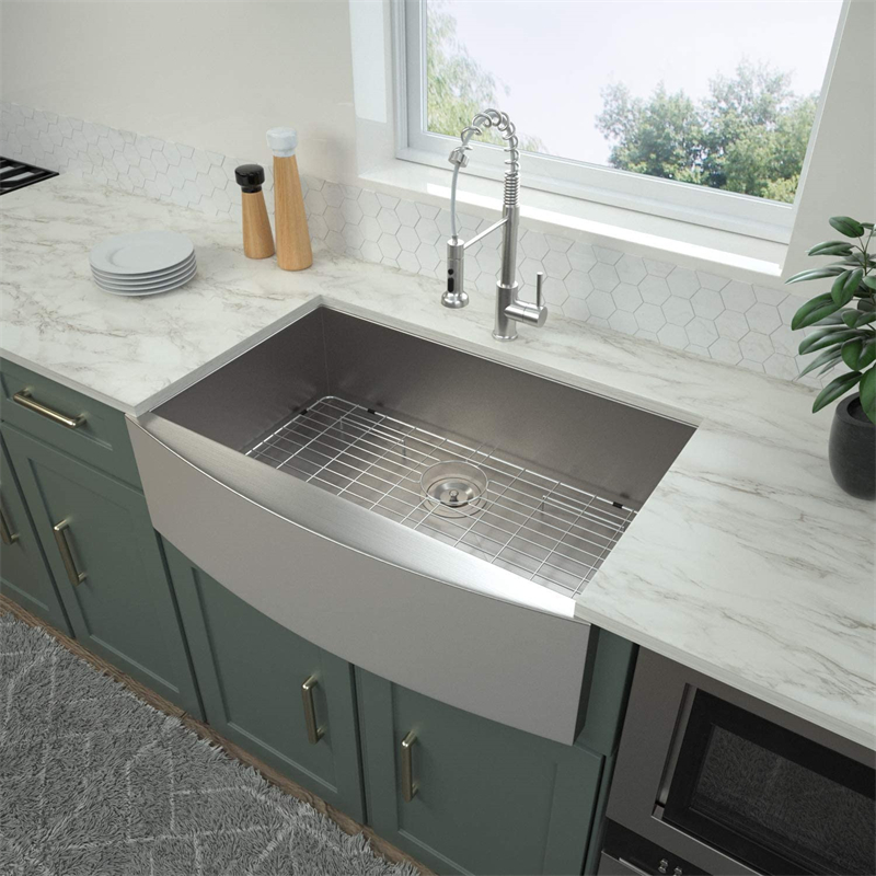 Farmhouse & Apron-Front Sinks